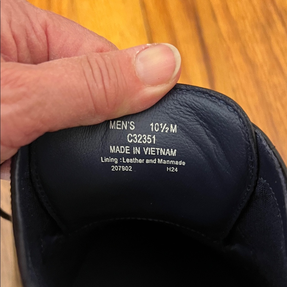 NWT Cole Haan Men's Classic Black Oxfords size 10 1/2 - Picture 6 of 7
